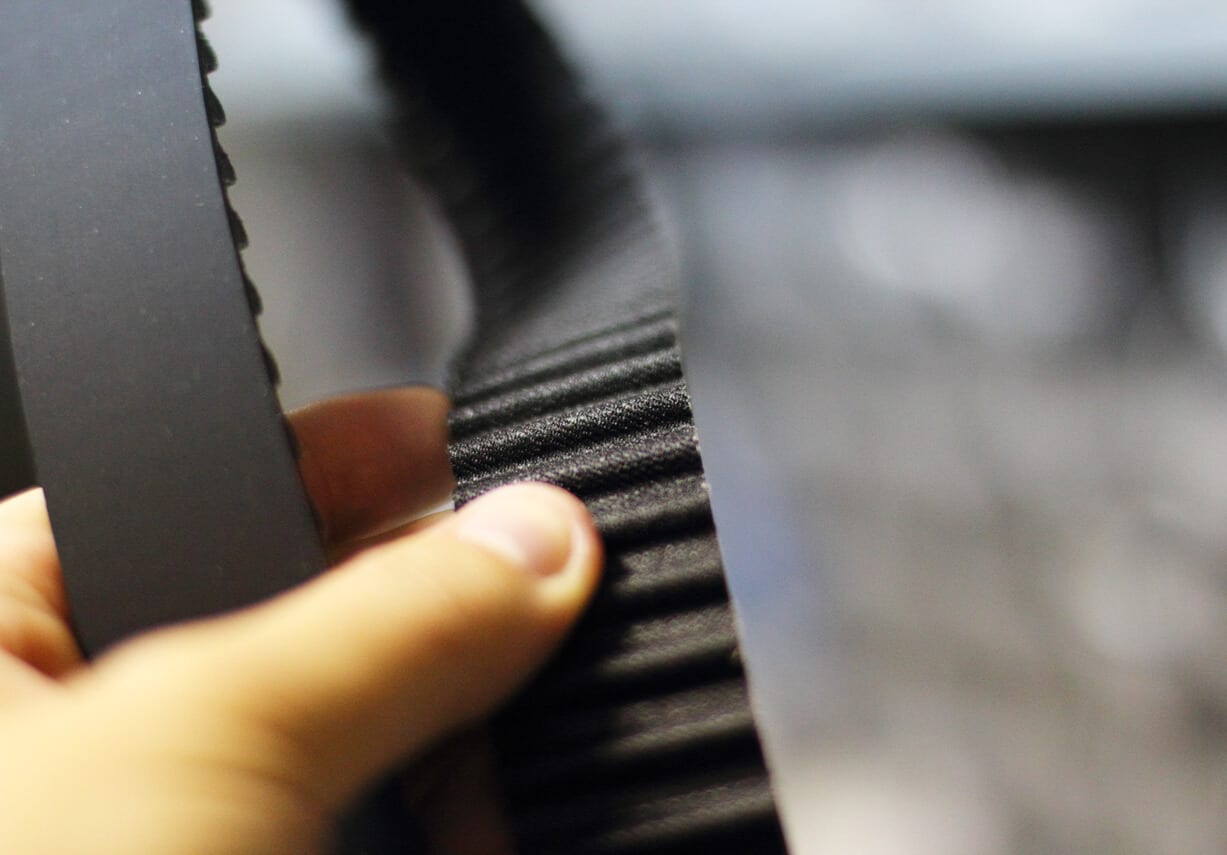 What Is The Difference Between the Serpentine Belt and Timing Belt? - BG  Automotive